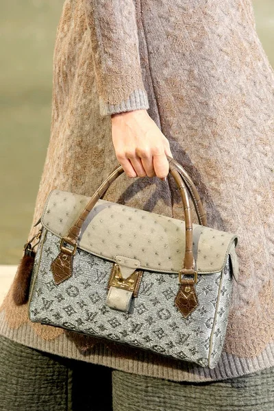 Look 72